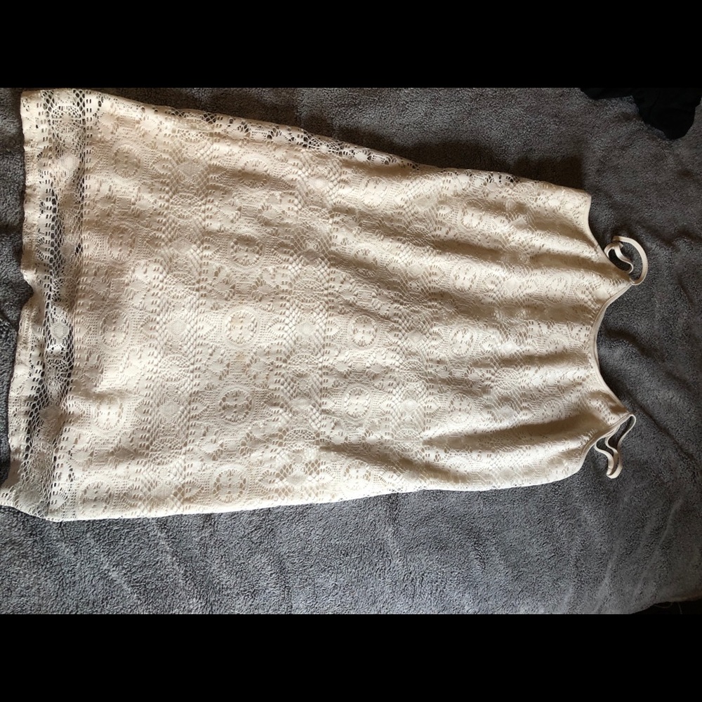 Cream/white dress